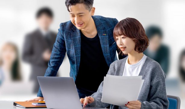 顧客管理情報を閲覧する様子