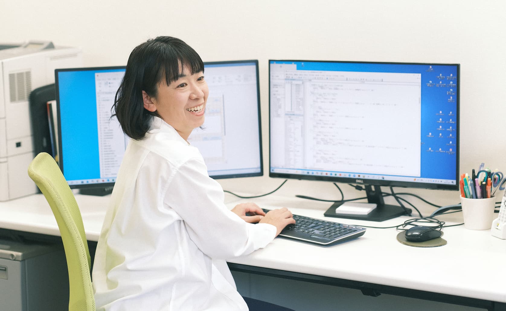 仕事をする様子